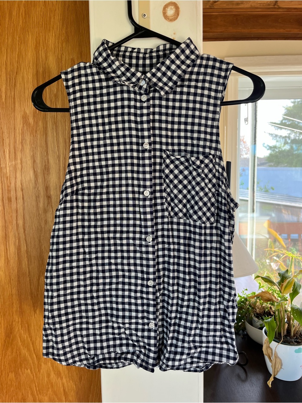 H&M Black & White Gingham Sleeveless Button-Up Top